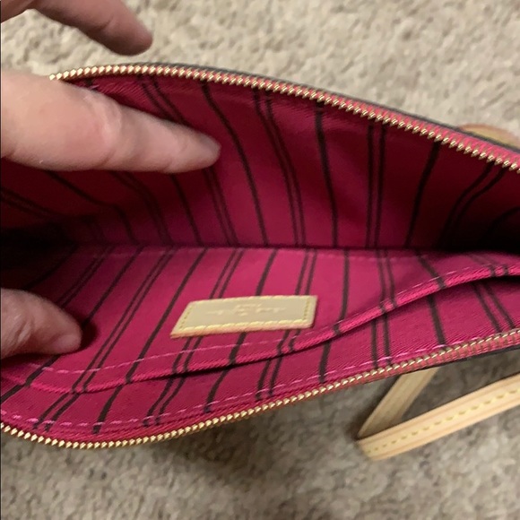 Louis Vuitton Wristlet brand new - Picture 4 of 5